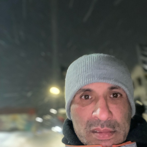 Meet your Posher, Carlos - Picture 5 of 5